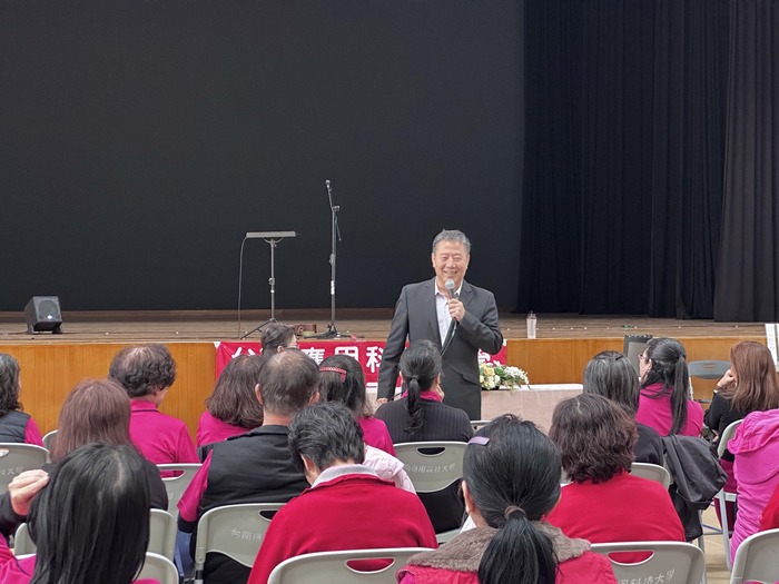 楊正宏校長勉勵樂齡大學學員圖片